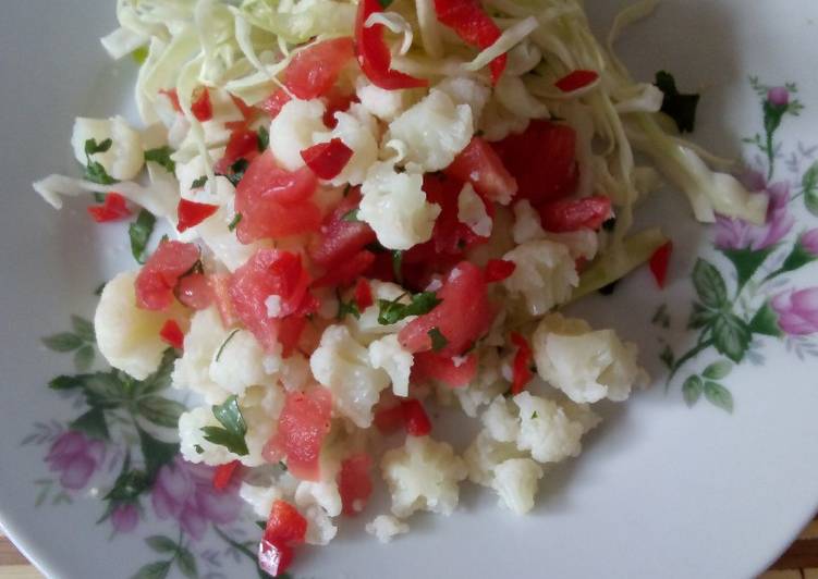 Ensalada de papa y coliflor