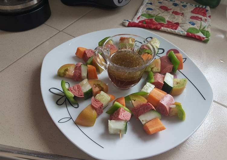 Pinchitos mixtos con aderezo ácido