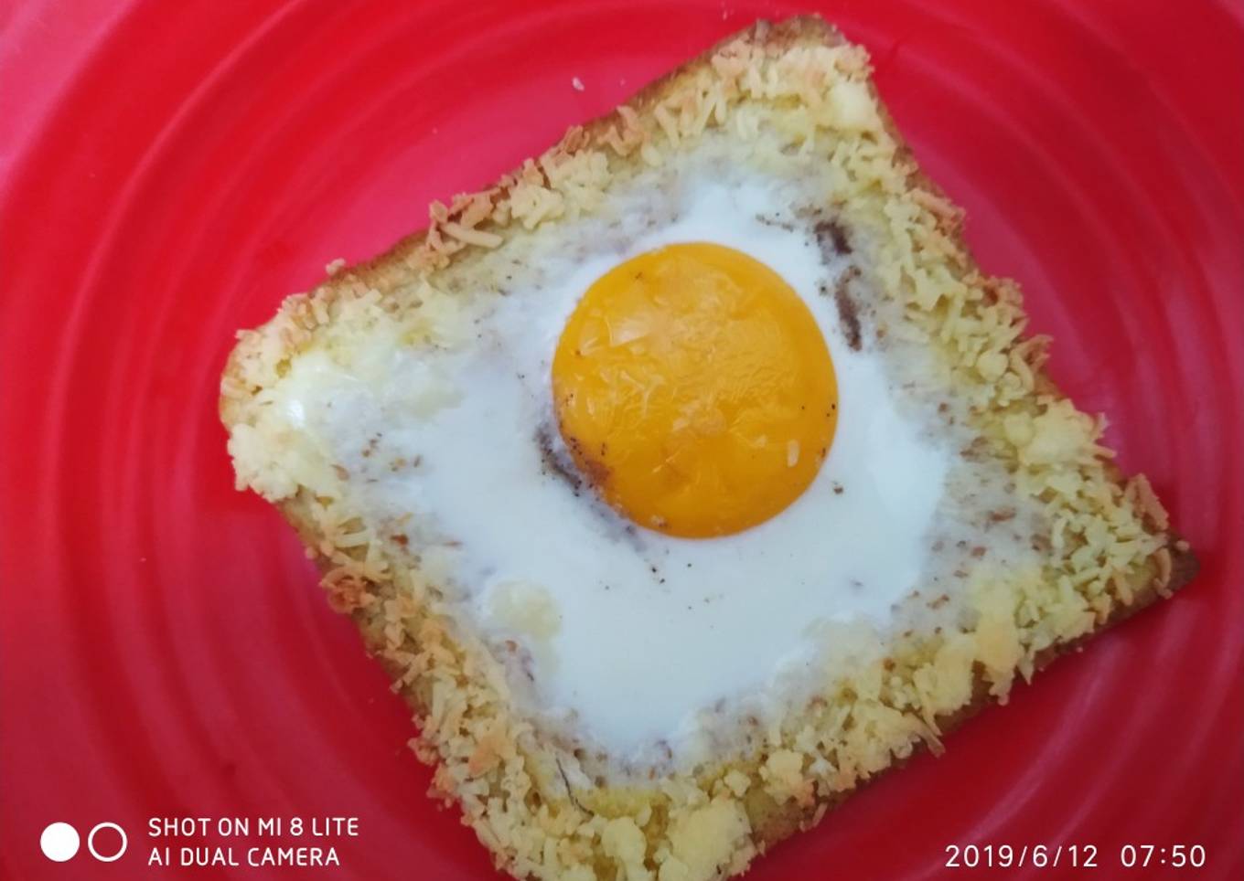 Roti tawar panggang telur ceplok