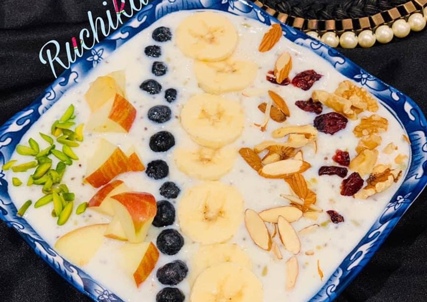 Oats porridge with fruits nuts
