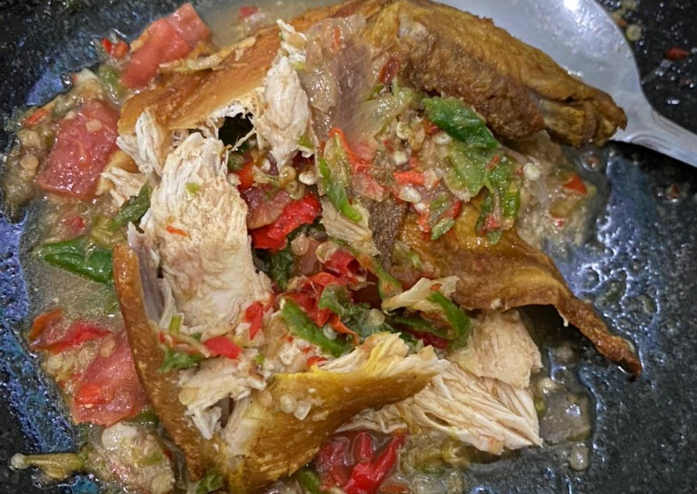 Ayam penyet sambel pecak