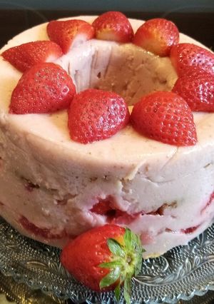 Una foto de Postre Crema de Fresas