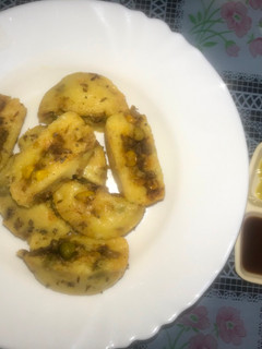 સ્ટફ ઈડલી (Stuffed idli recipe in Gujarati) રેસીપી મુખ્ય ફોટો