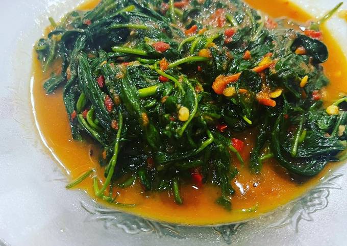 Kangkung terasi pk sambal tomat