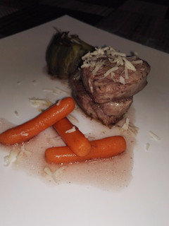 Una foto de Solomillo de cerdo con verduritas
