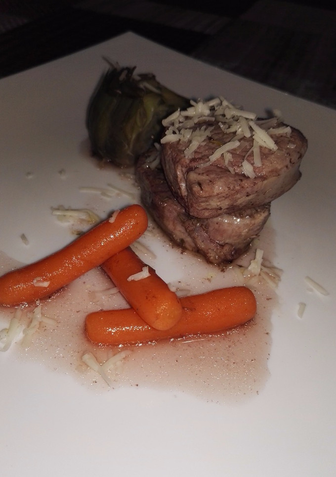 Una foto de Solomillo de cerdo con verduritas
