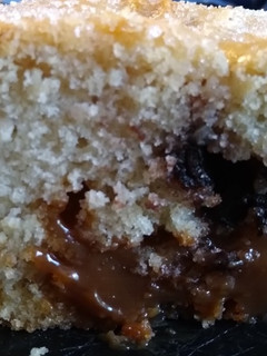 Una foto de Budín con corazón de dulce de leche
