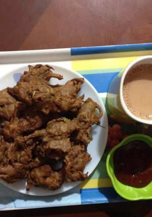A picture of Ragi onion pakoda.