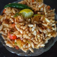 A picture of Dry Bhel.