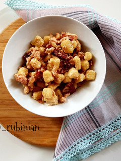 Foto di Gnocchetti sardi salsiccia e caprino - malloreddus