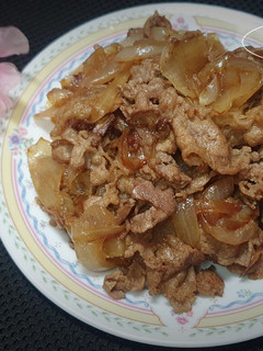 「洋蔥炒肉片」鹹香好下飯的配菜 的食譜成品照片