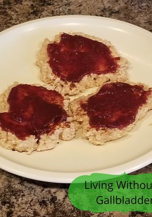 A picture of PB&J Oatmeal Pancakes.