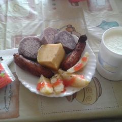 A picture of Traditional continental breakfast.