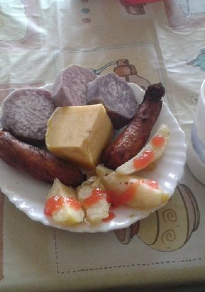 A picture of Traditional continental breakfast.