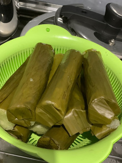 Foto resep Lontong menggunakan cetakan dan panci presto
