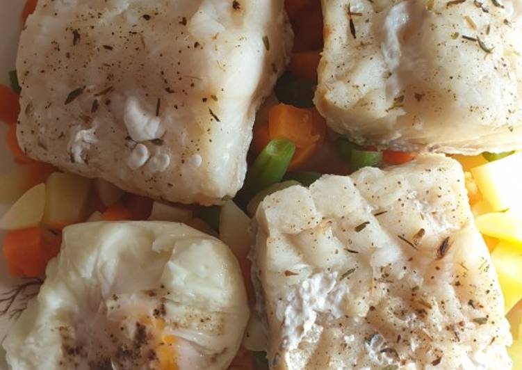 Lomos de bacalao con menestra y huevo en Thermomix tm6