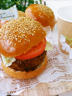 A picture of Ready in 30 Minutes? Mysterious Bread Burger Buns.