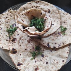 A picture of Wheat Phulka Roti.