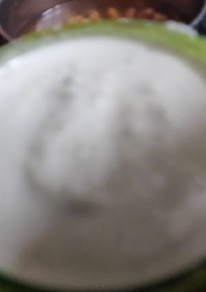 A picture of Coconut chutney.