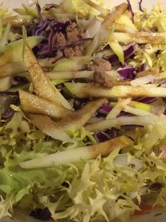 Una foto de Ensalada especial de escarola