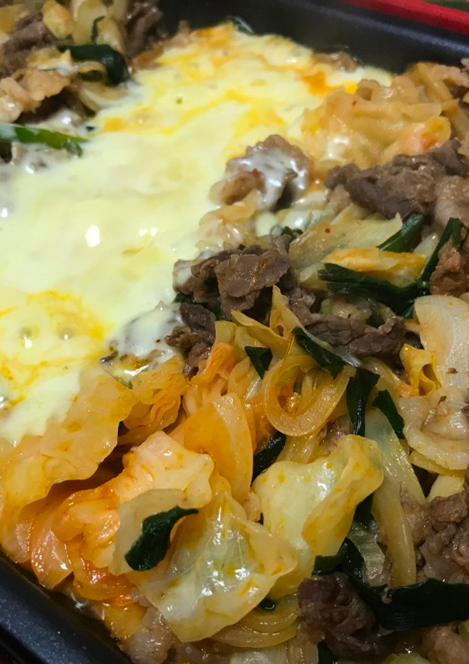 Una foto de Cheese dak galbi