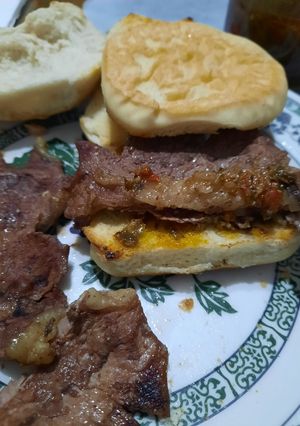Una foto de Sándwich de bife de chorizo a la chapa