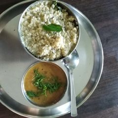 A picture of Venpongal with Kuthiraivali millet.