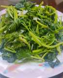 Ngọn rau lang xào tỏi