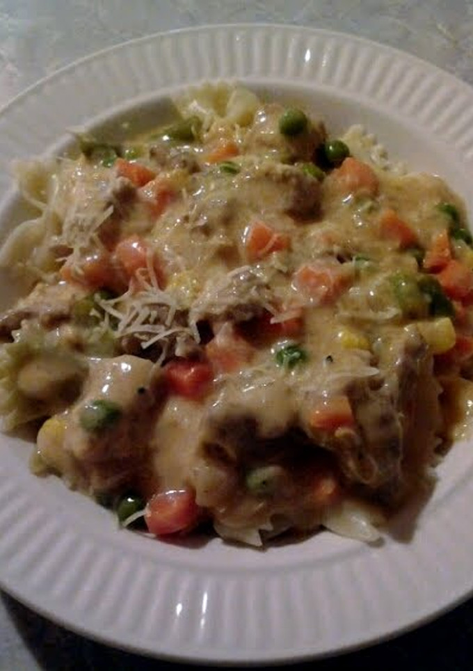 A picture of Pork Stroganoff.
