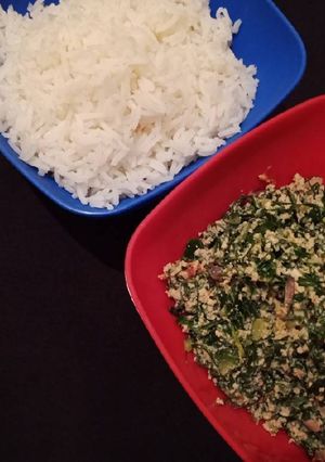 A picture of Fried egg n vegetable with Rice.