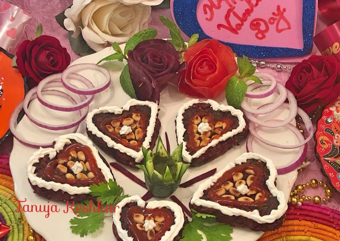 Beetroot heart with roasted peanuts