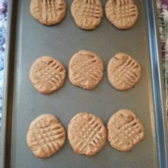 A picture of Flourless Peanut Butter Cookies.