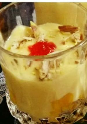 A picture of Oatmeal MangoSrikhand.