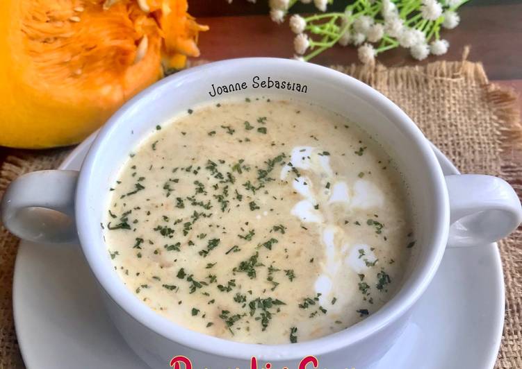 Pumpkin Soup With Coconut Milk