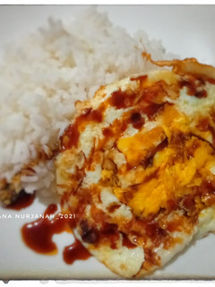 Foto resep Nasi Telor Ceplok Bawang Putih