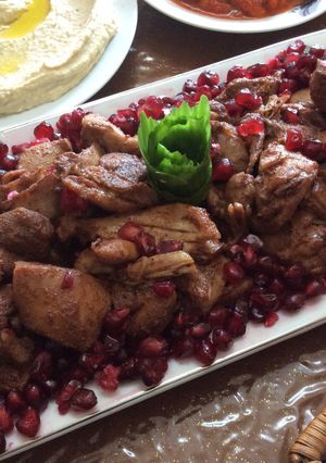 صورة لوصفة طريقة عمل افخاد دجاج بدبس الرمان (برغيوت) مشوي بالفرن