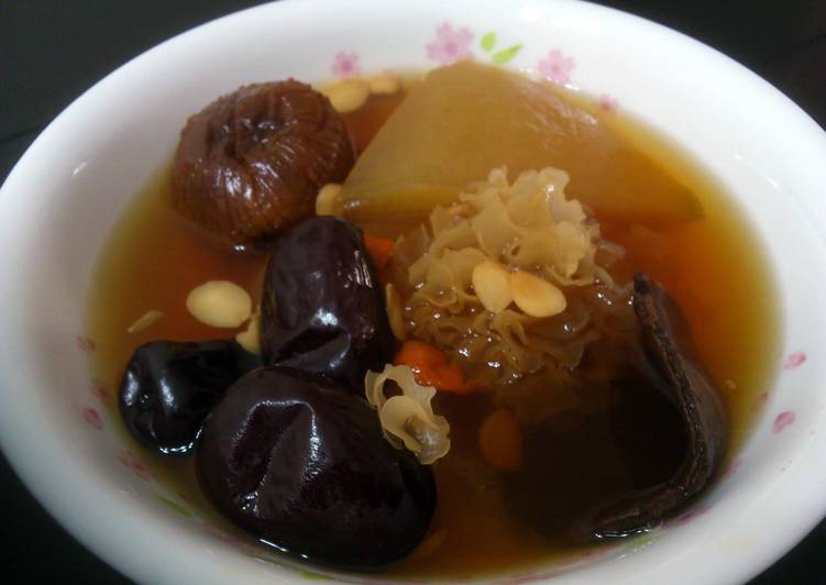 Recipe of Quick Wintermelon And Candy Dates Vegetarian Soup