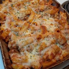 A picture of Baked Rigatoni and Meatballs.