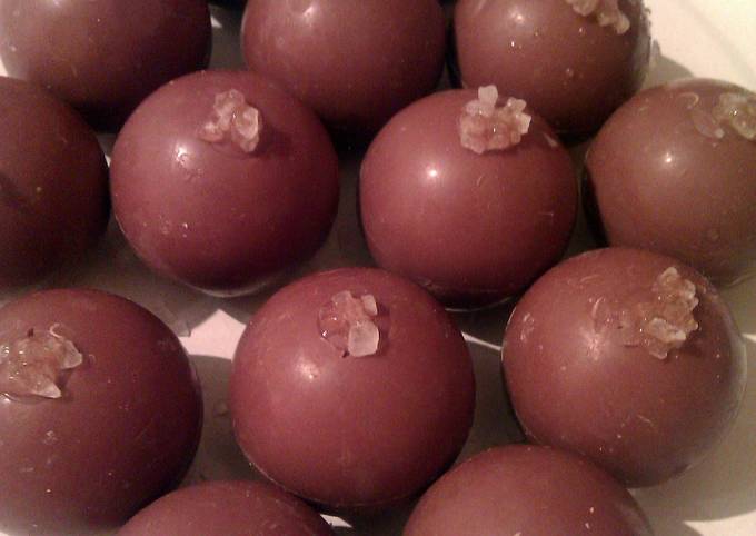 vickys salted caramels christmas hamper gift gluten dairy egg soy free recipe main photo