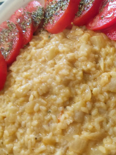 Una foto de Risotto de pera y quesos veganos
