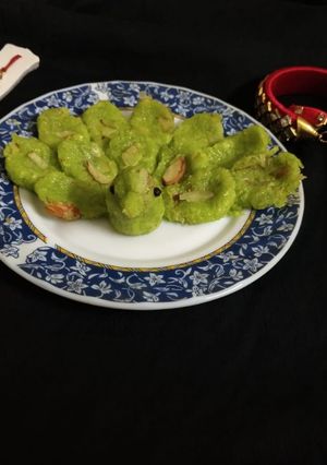 लौकी की मिठाई (lauki ki mithai recipe in Hindi) रेसिपी मुख्य फोटो