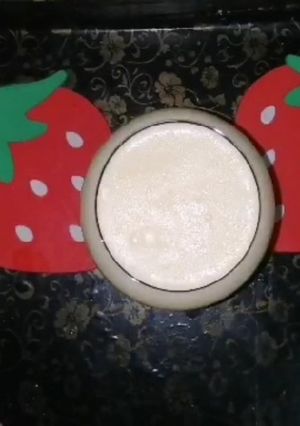 A picture of Prickly Pear Juice with Milk.