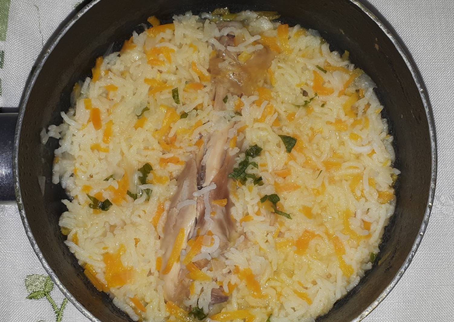 Pilaf cu pulpe de pui, rețetă de Bebe Gurmand Rețete Cookpad