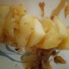 A picture of Glazed pineapple.