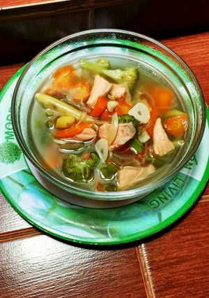 Foto resep SOP ikan🐟🐟salmon untuk balita😄😋