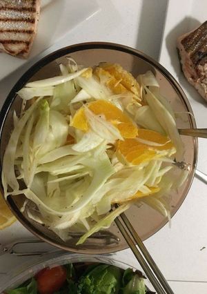 Hình của món Salad cam trộn củ hồi (fennel).