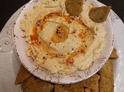 Una foto de crackers garbanzo