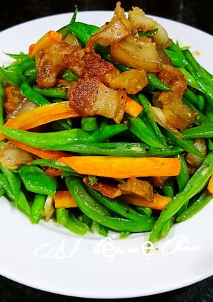Hình của món Đậu cô ve xào top mở.