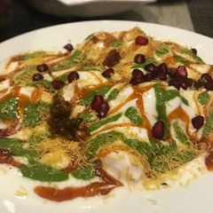 A picture of Paneer stuffed dahi vada.