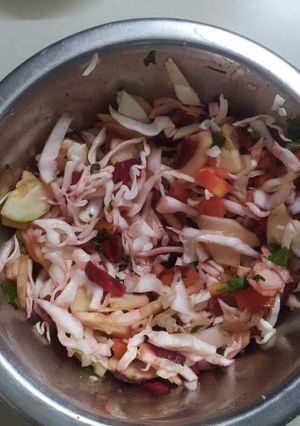 સલાડ (Salad Recipe In Gujarati) રેસીપી મુખ્ય ફોટો